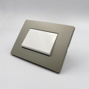 Interruptor Conmutación Simple Teclón de 3 módulos con placa S33